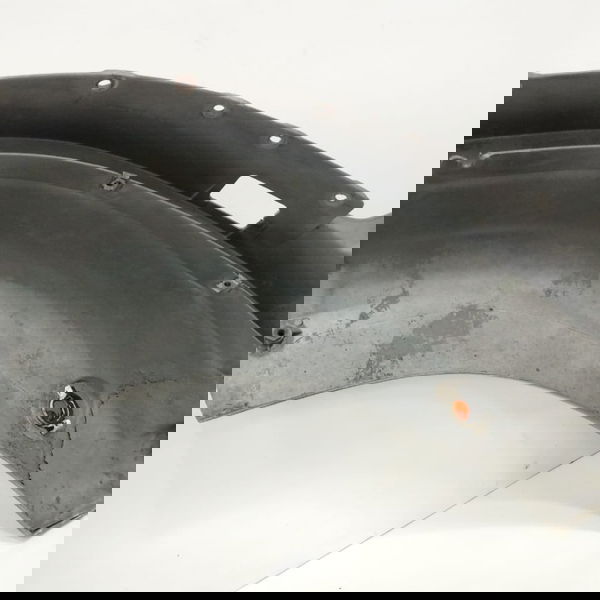 Paralama Estribo Sup Esquerdo Mercedes Benz Axor 1933 2008