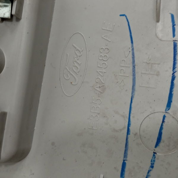 Acabamento Coluna Cinto Esquerdo Ford Ka 2015