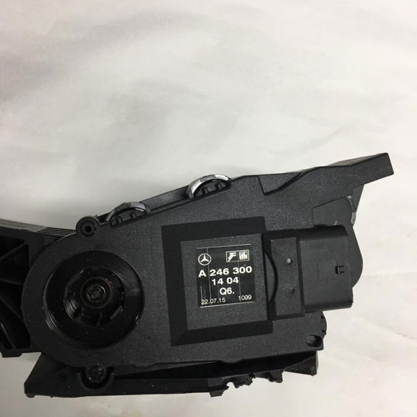 Pedal Acelerador Mercedes Benz A200 2015 Detalhe