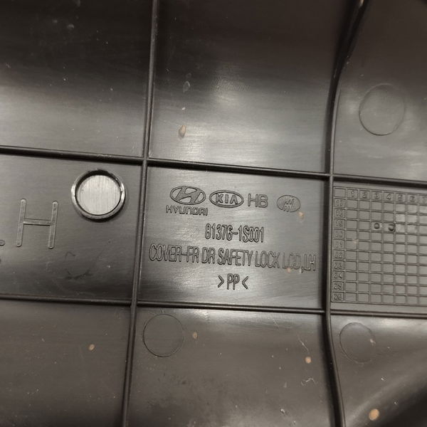 Tampa Suporte Forro Porta Dianteiro Esquerdo Hb20 2019 2019