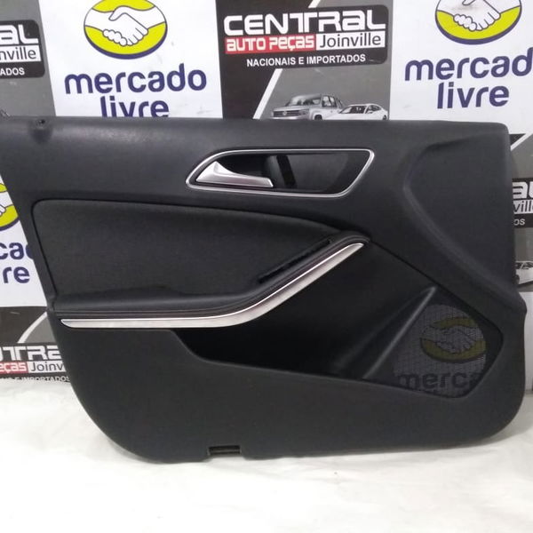 Forro Porta Dianteira Esquerda Mercedes A200 2015 Detalhe