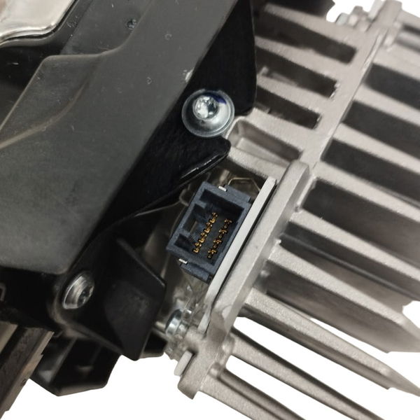 Projetor Ótico Farol Direito Vw Jetta Gli 2022