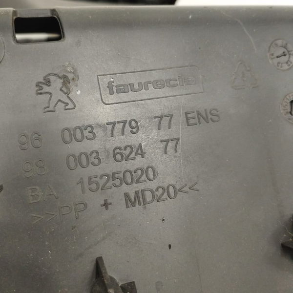 Porta Luvas Peugeot 208 2016 Meia