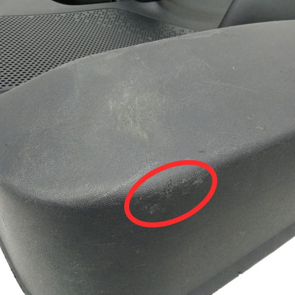 Forro Porta Dianteira Direita Peugeot 208 2016 Meia Detalhe