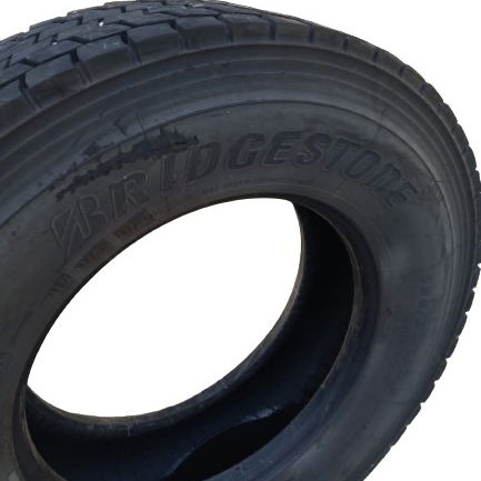 Pneu 295/80r22.5 152/148m M736 Tração Bridgestone