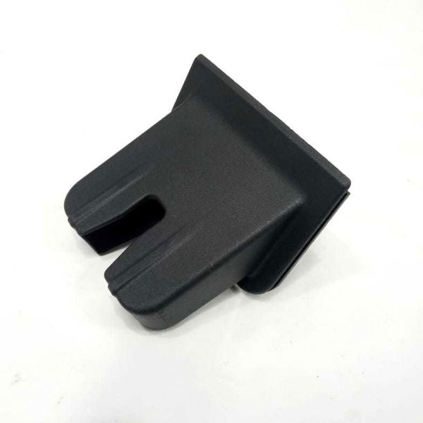 Moldura Acabamento Fechadura Tampa Traseira Audi Q3 2020