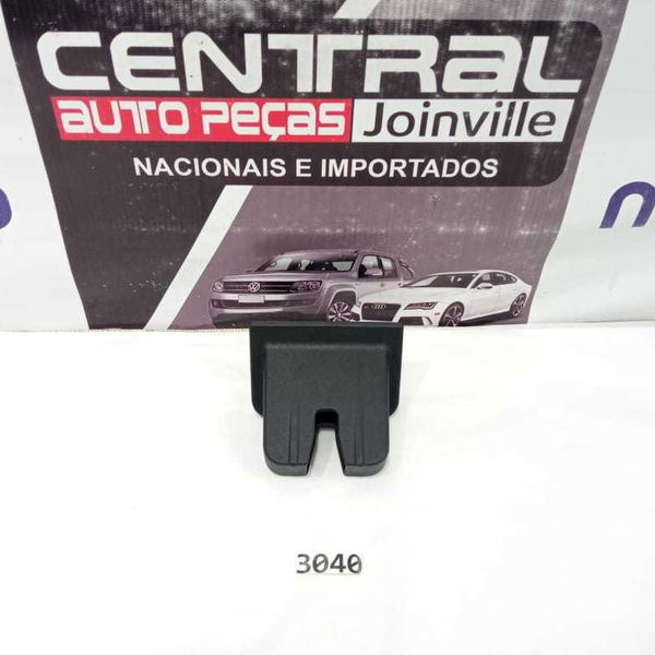 Moldura Acabamento Fechadura Tampa Traseira Audi Q3 2020