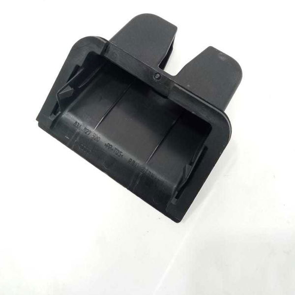 Moldura Acabamento Fechadura Tampa Traseira Audi Q3 2020