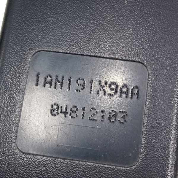 Engate Cinto Traseiro Esquerdo Dodge Journey 2012