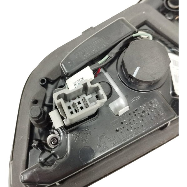 Lanterna Direita Tampa Traseira Jeep Compass 2020 Direito Cinza