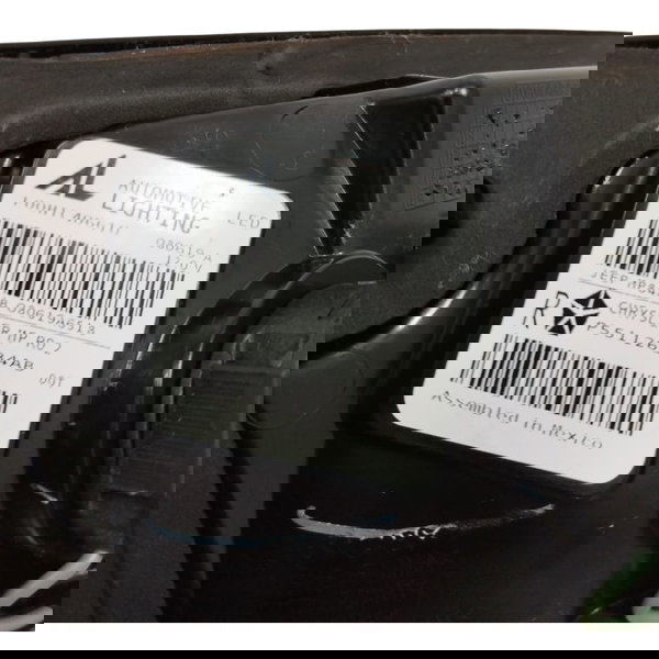 Lanterna Direita Tampa Traseira Jeep Compass 2020 Direito Cinza