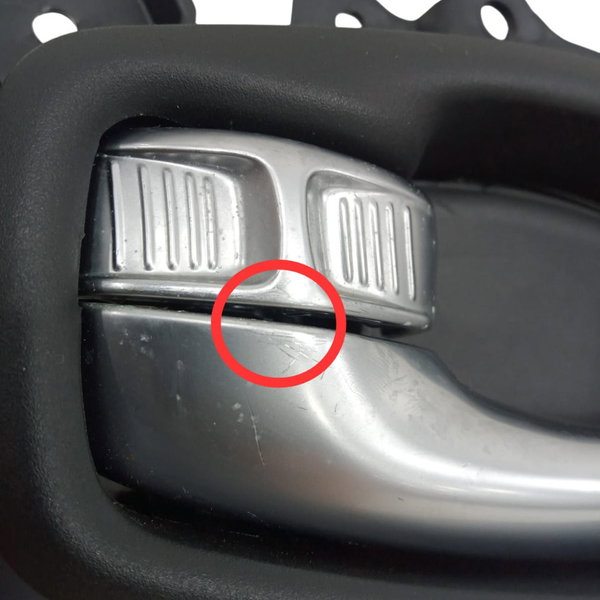 Maçaneta Interna Porta Dianteira Esquerda Jeep Compass 2020  Dianteira