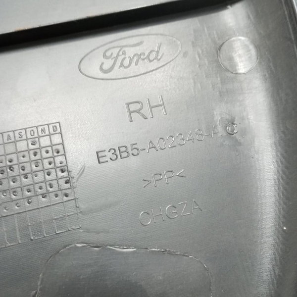 Acabamento Soleira Porta Dianteira Direita Ford Ka 1.0 2020 Preto