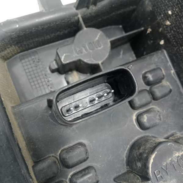 Placa Soquete Esquerdo Ford Ka 1.0 2020 Esquerdo Preto
