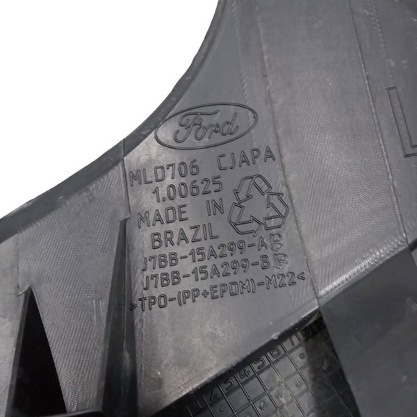 Moldura Esquerda Farol Auxiliar Ford Ka 1.0 2020 Detalhe Preto Esquerdo
