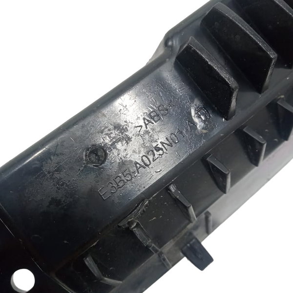 Guia Esquerdo Parachoque Ford Ka 1.0 2020