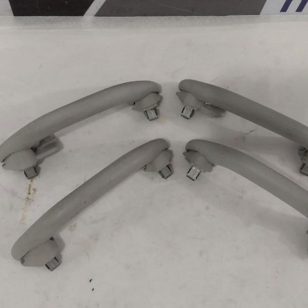 Conjunto Alça Pega Mão Volkswagen Jetta 2014
