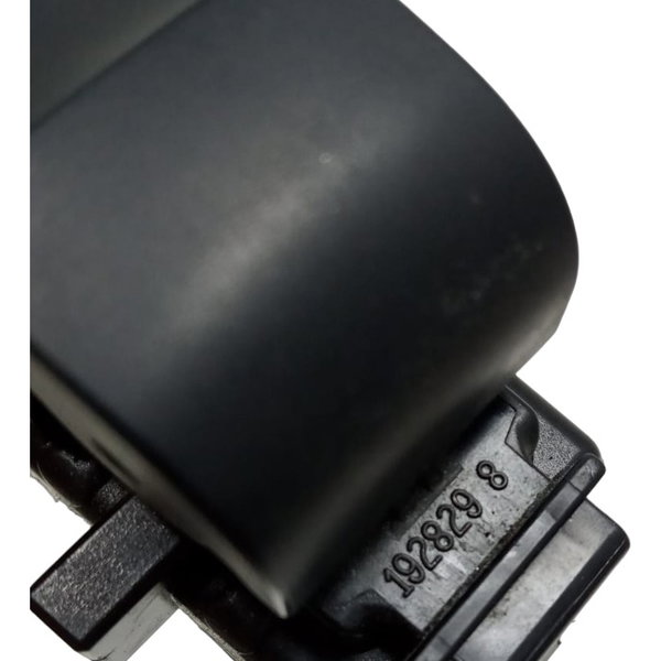 Botão Comando Vidro Traseiro Esquerdo Corolla Gli 1.8 2017