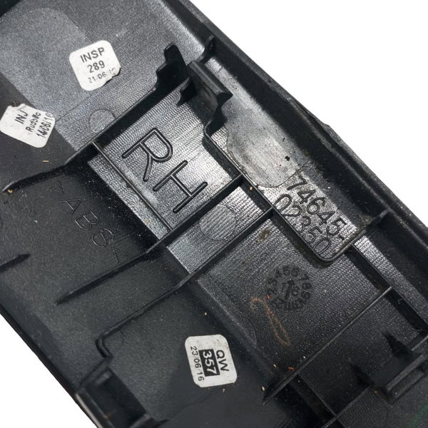 Moldura Puxador Forro Porta Dir Toyota Corolla Gli 1.8 2017 Preto
