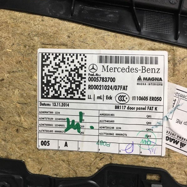 Forro De Porta Dianteiro Direito Mercedes Cla 200 1.6 2015