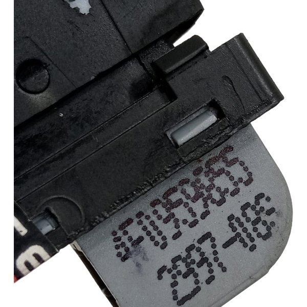 Botão Comando Vidro Tras Esq Audi A3 Sportback 2008 Detalhe