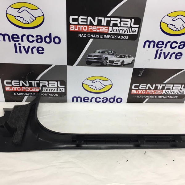Soleira Dianteira Direita Mercedes Cla 200 2015