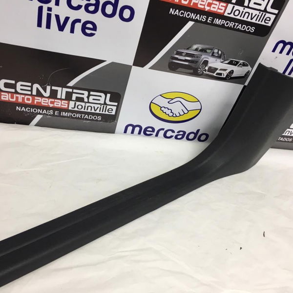 Soleira Dianteira Direita Mercedes Cla 200 2015