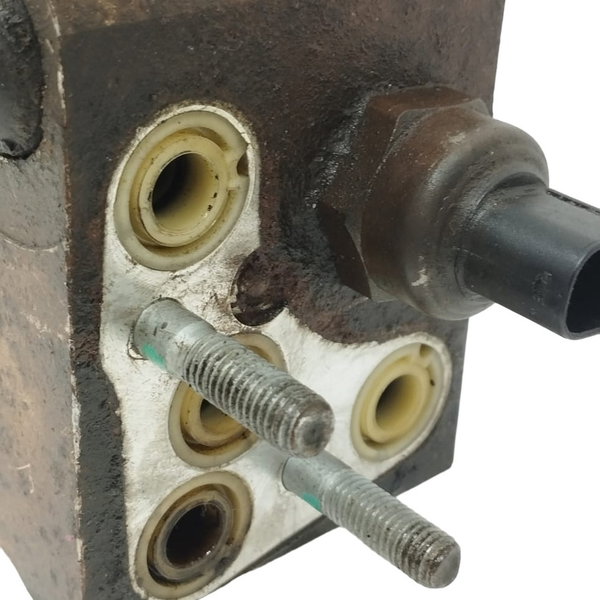 Valvula Solenoide Suspensão Range Rover Sport 5.0 2012 Preto