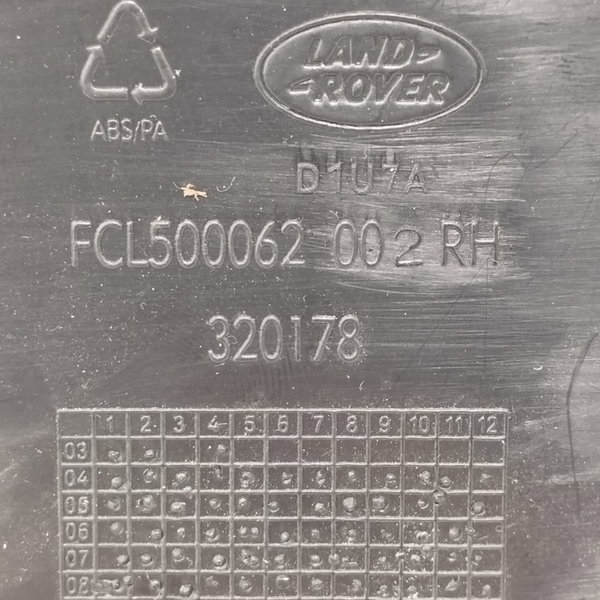 Moldura Acabamento Lateral Direit Range Rover Sport 5.0 2012