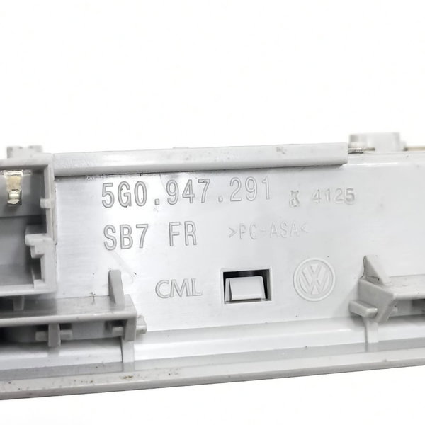 Luz Teto Cortesia Vw Golf 2015 5g0947291