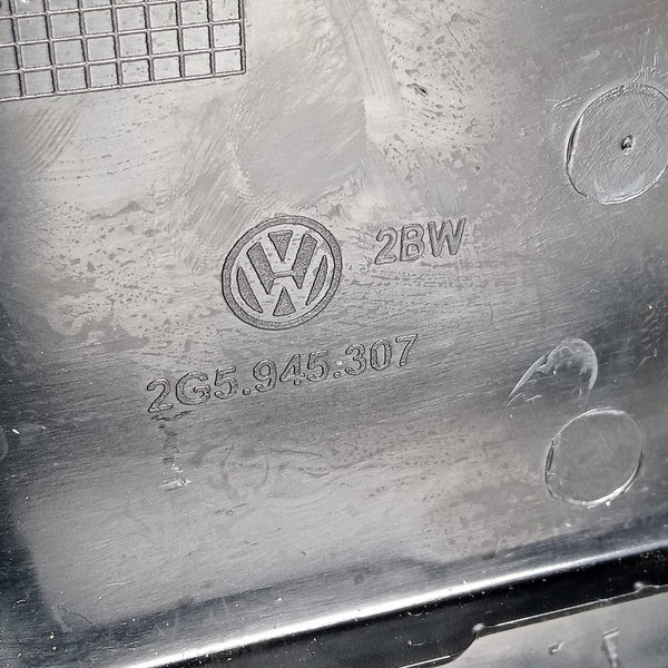 Lanterna Tampa Traseira Vw Nivus 1.0 Comfortline 2022 Preto