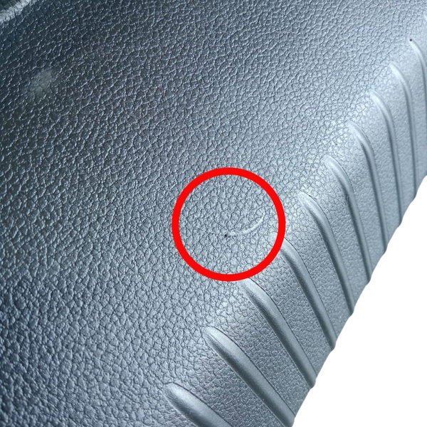 Soleira Porta Malas Vw Nivus 1.0 Comfort 2022 Preto