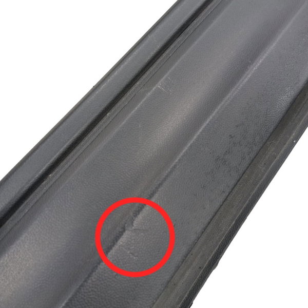 Spoiler Direito Vw Nivus 1.0 Comfortline 2022 Detalhe Preto