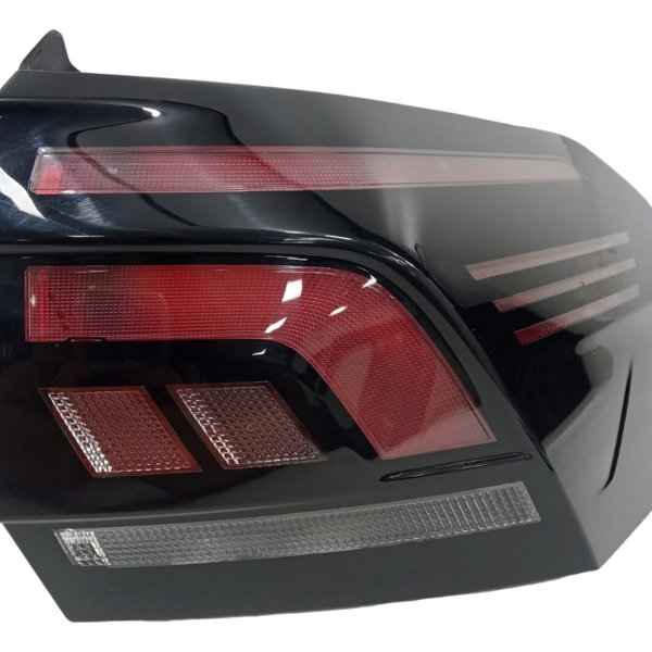 Lanterna Direita Vw Nivus 1.0 Comfortline 2022 Direito Vermelho