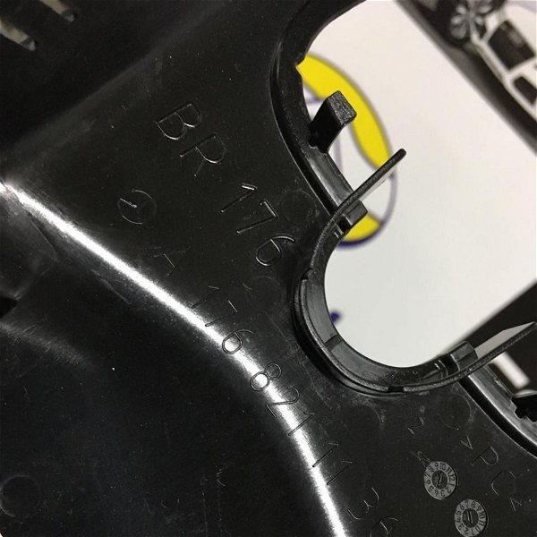 Moldura Sensor Parabrisa Mercedes Cla 200 2015