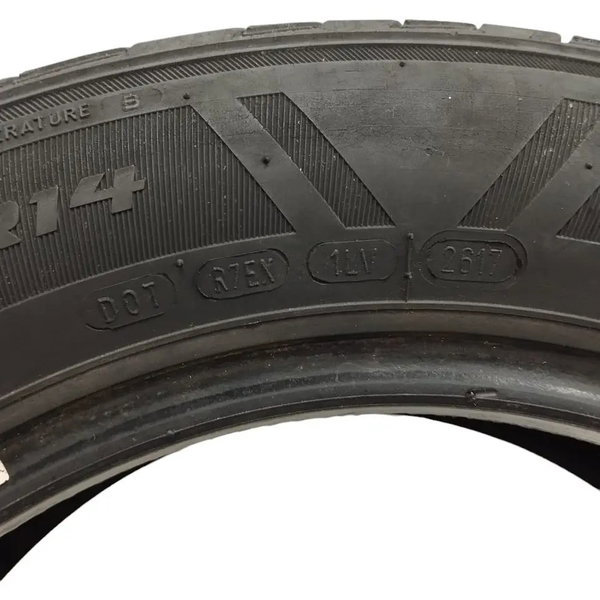 Pneu Cooper Classic Tuor 175/65 R14 Dot2617 Detalhe A1