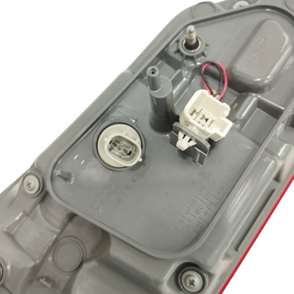 Lanterna Direita C/ Led Toyota Corolla 2018 Direito Vermelho