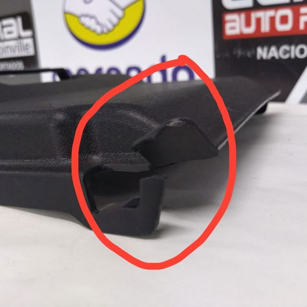 Tampa Caixa Bateria Ford Focus 1.6 2015 Detalhe