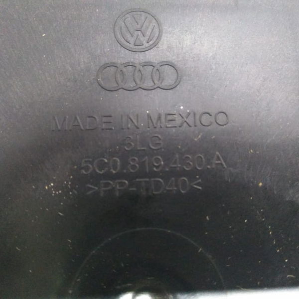 Tampa Vedação Caixa D'água Vw Jetta Tsi 2.0 2017 5c0819430a