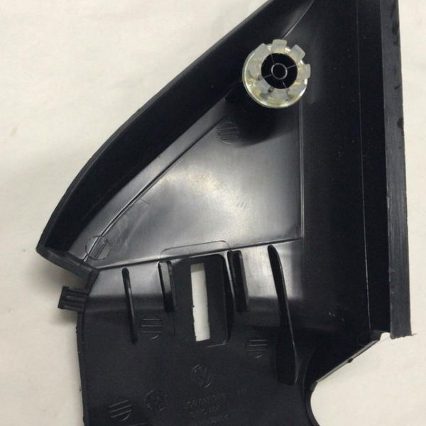 Acabamento Interno Do Retrovisor Esquerdo Jetta Tsi 2017