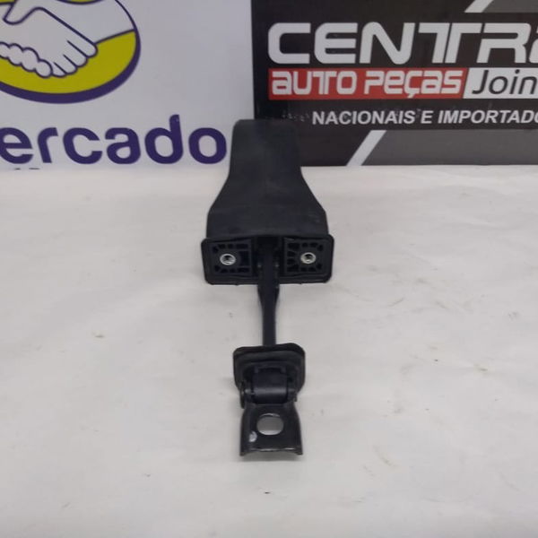 Limitador Porta Traseira Esquerda Vw Jetta Tsi 2.0 2017
