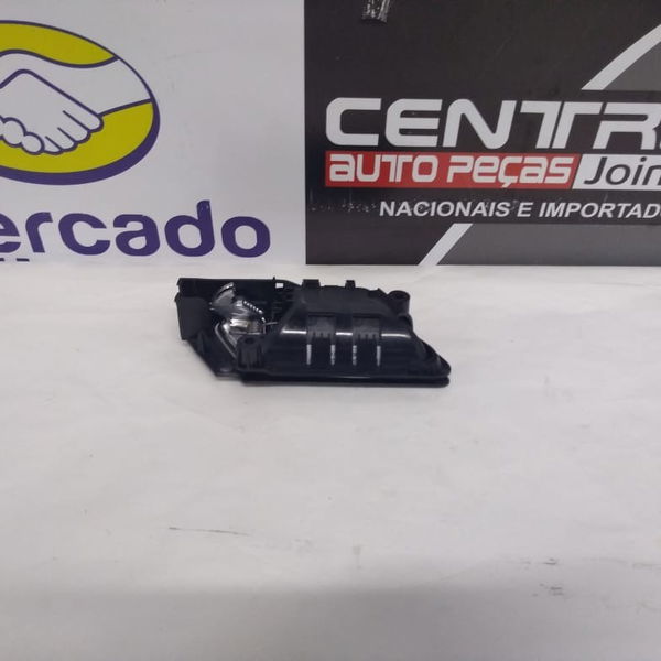 Maçaneta Interna Traseira Esquerda Vw Jetta Tsi 2.0 2017
