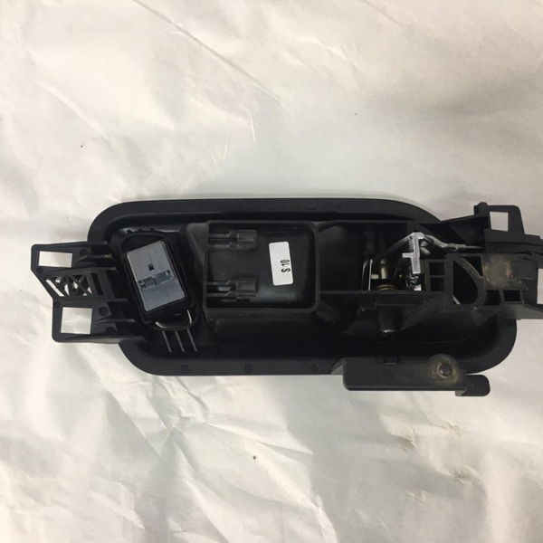 Maçaneta Interna Dianteira Esquerda Vw Amarok Highline 2012