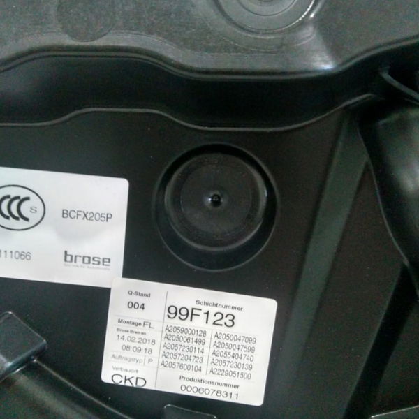 Máquina De Vidro Dianteira Esquerda Mercedes C180 2018