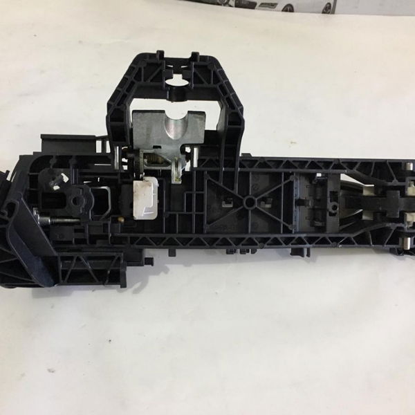 Maçaneta Externa Traseira Esquerda Mercedes Benz C180 2011