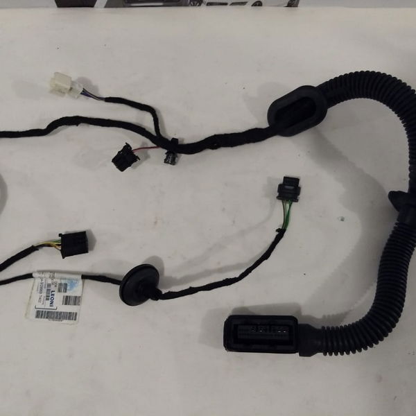 Chicote Porta Traseira Direita Mercedes Gla 200 2018