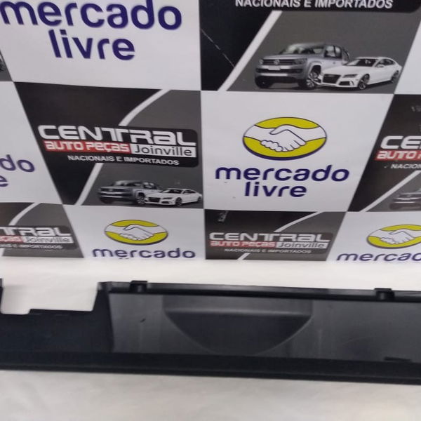 Acabamento Tampa Traseira Audi Q3 2.0 Tfsi 2013