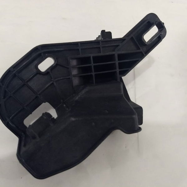 Suporte Esquerdo Parachoque Dianteiro Land Rover Evoque 2013
