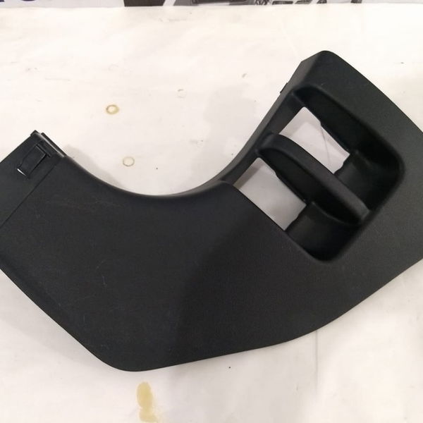 Acabamento Inferior Coluna Esquerda Honda Hrv 2018