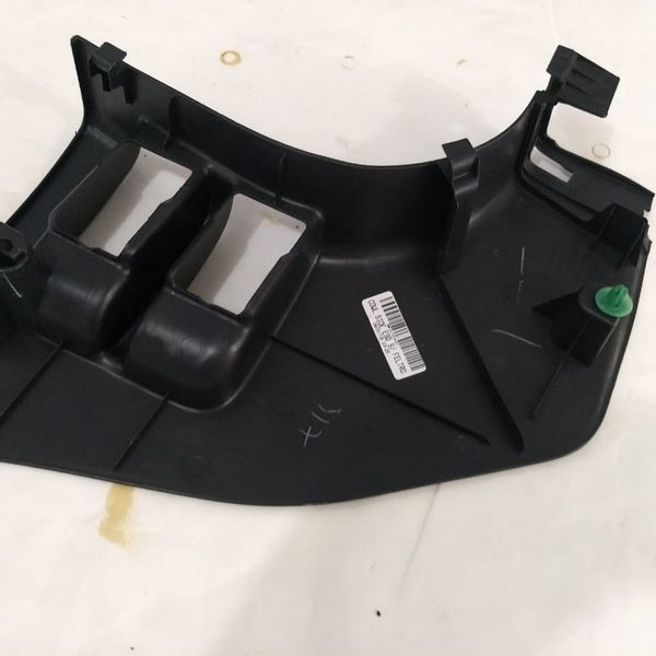 Acabamento Inferior Coluna Esquerda Honda Hrv 2018
